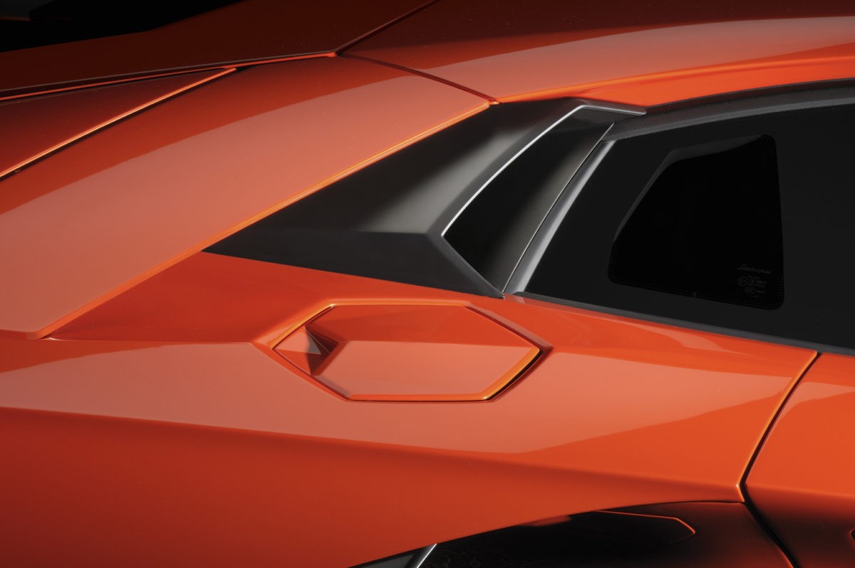 2012_Lamborghini_AventadorLP7004 (4)