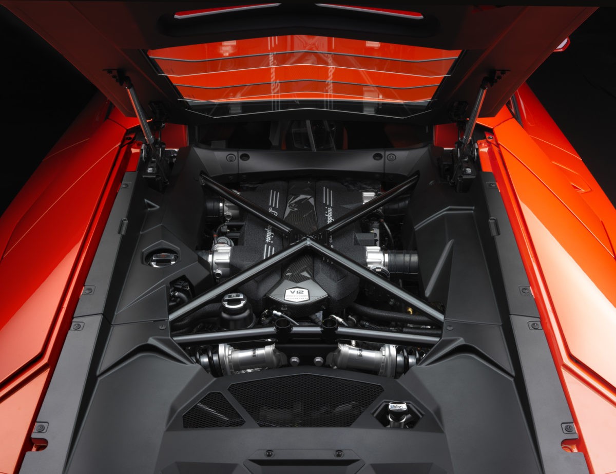 2012_Lamborghini_AventadorLP7004 (8)