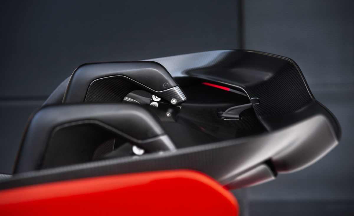 2019-mclaren-senna (41)