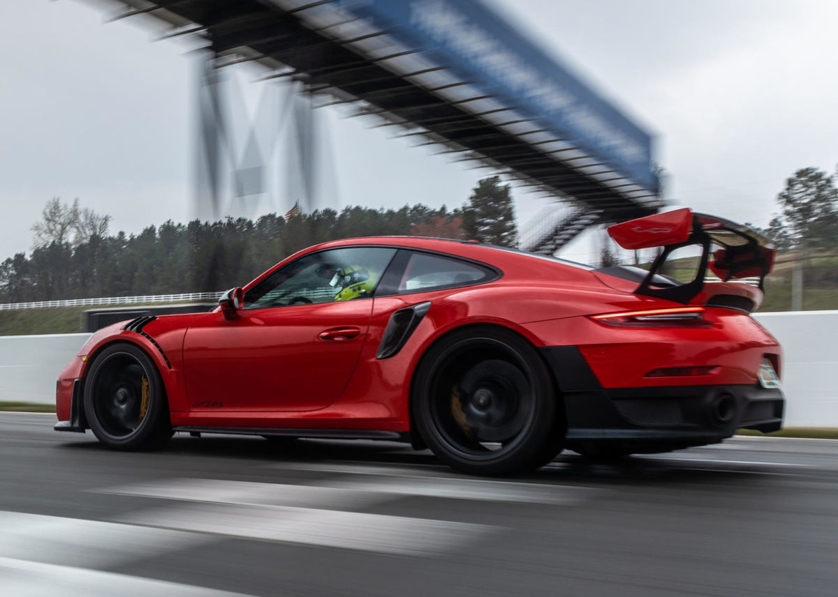 Porsche 911 GT2 RS (3)