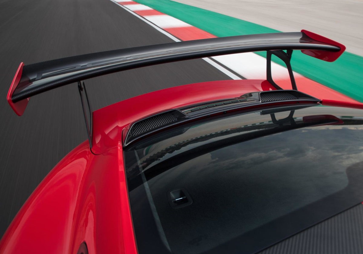 Porsche 911 GT2 RS (7)