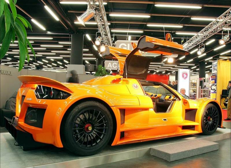 gumpert-apollo7