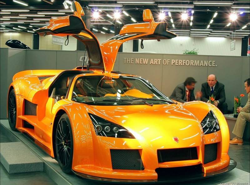 gumpert-apollo5