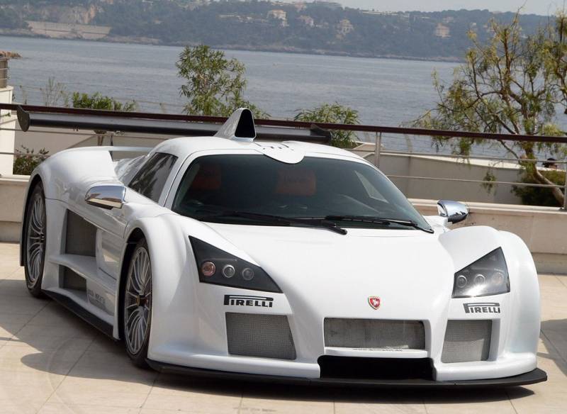 gumpert-apollo9