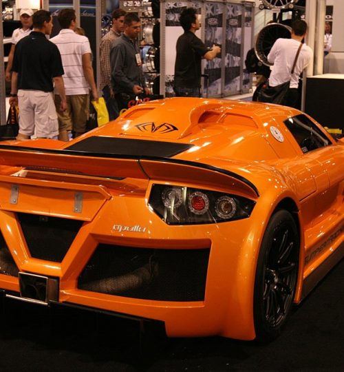 Gumpert Apollo17
